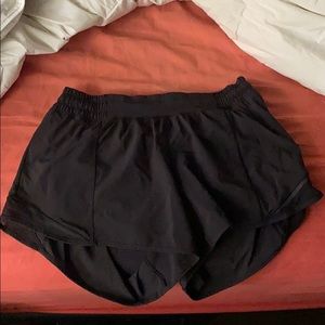 Lululemon hotty hot shorts PRICE FIRM!